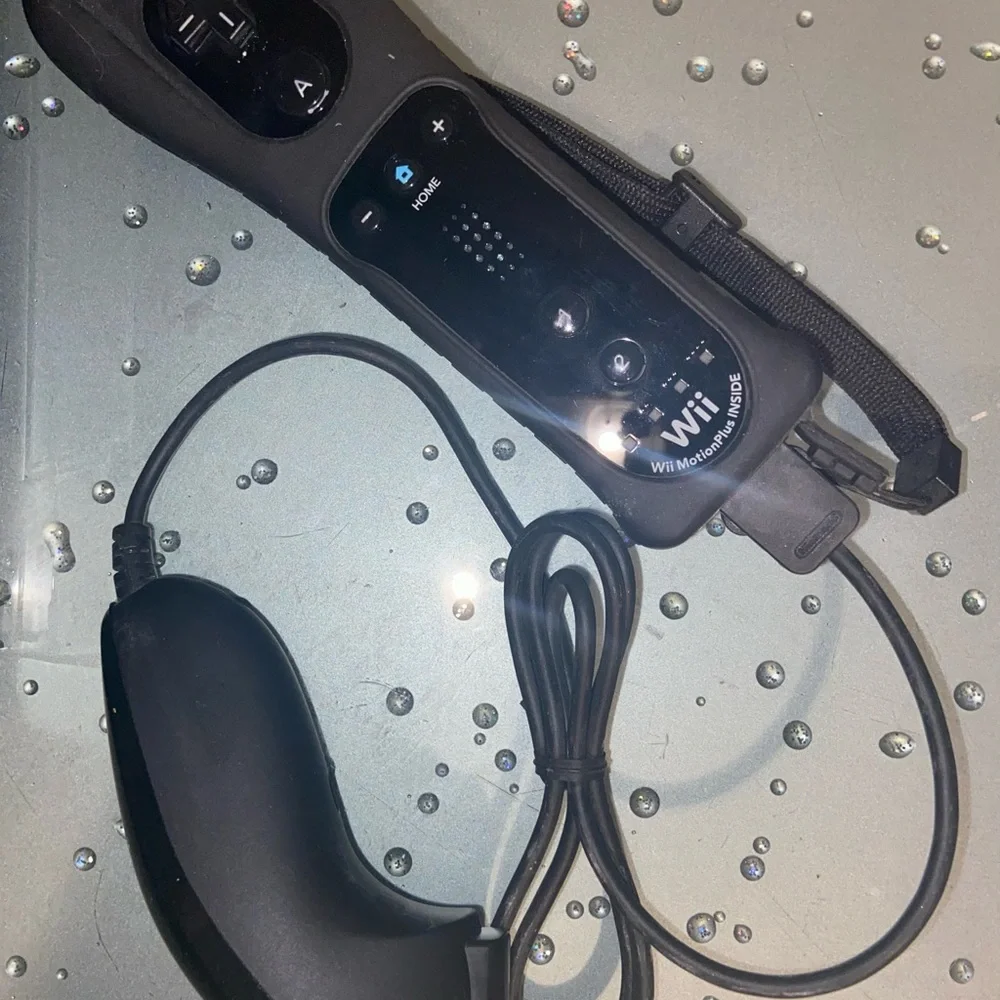 Nintendo Wii Gaming Console + 1 Controller + All Cords RVL-101 TESTED & WORKING